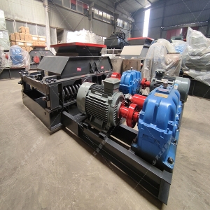 大型1200x800半自動對輥制砂機設備發貨圖片