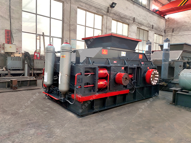 1208大型液壓對輥式制砂機發貨圖片