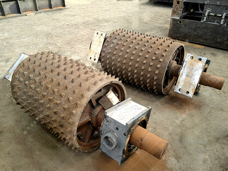 炭渣塊破碎選用雙齒輥破碎機(jī),其工作原理及優(yōu)勢有哪些？