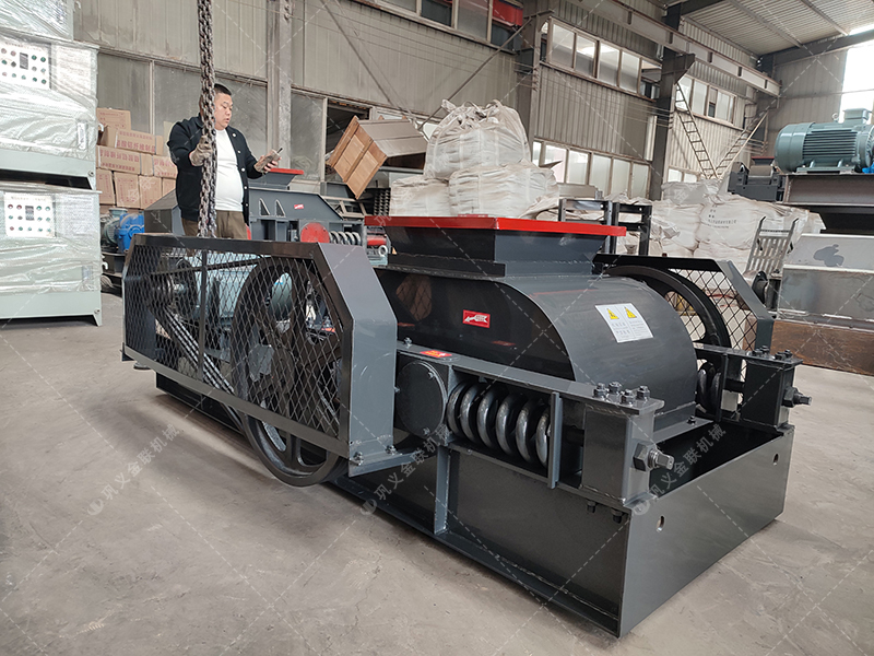 破碎效率翻倍!雙齒輥破碎機(jī)如何輕松應(yīng)對高硬度原煤? 破碎效率翻倍!雙齒輥破碎機(jī)如何輕松應(yīng)對高硬度原煤?